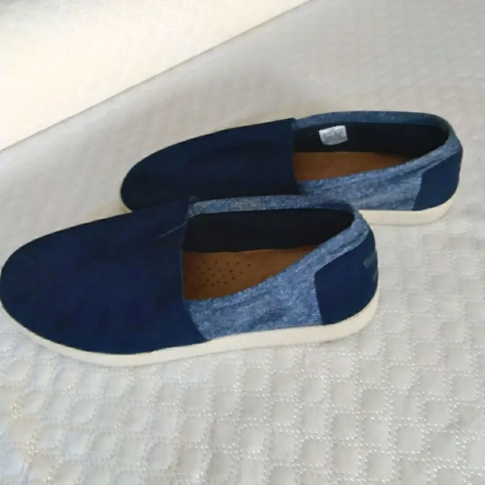 Toms Men's Navy Blue Loafers Size 12